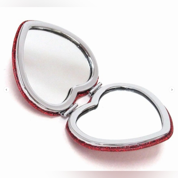 Coach NIP Red Glitter Heart Compact Mirror - Picture 2 of 5